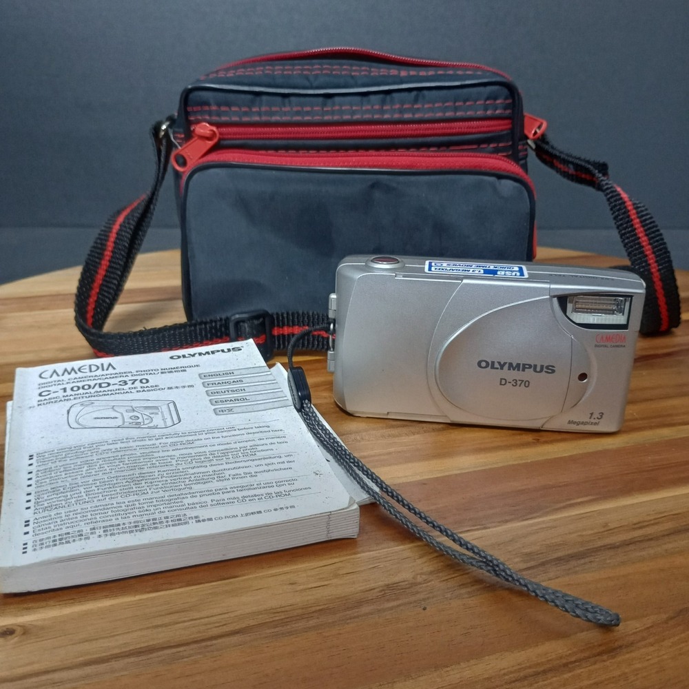 Olympus Camedia D-370 1.3MP Digital Point & Shoot‎ Camera UNTESTED PARTS REPAIR